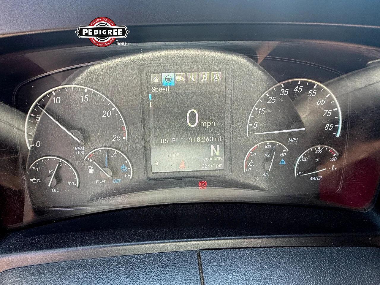 2023 Freightliner Cascadia in Pittston, PA — photo 2