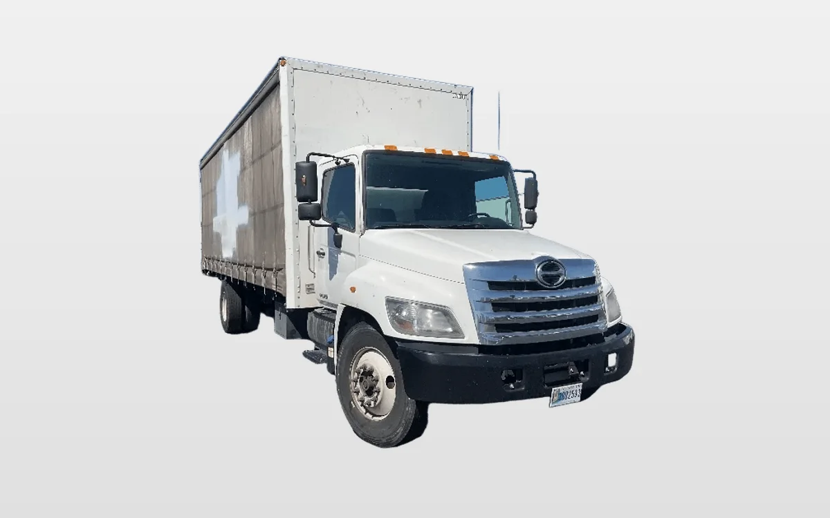 2020 Hino 268 - image 1