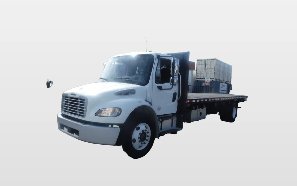 2018 Freightliner M2 106 - image 1