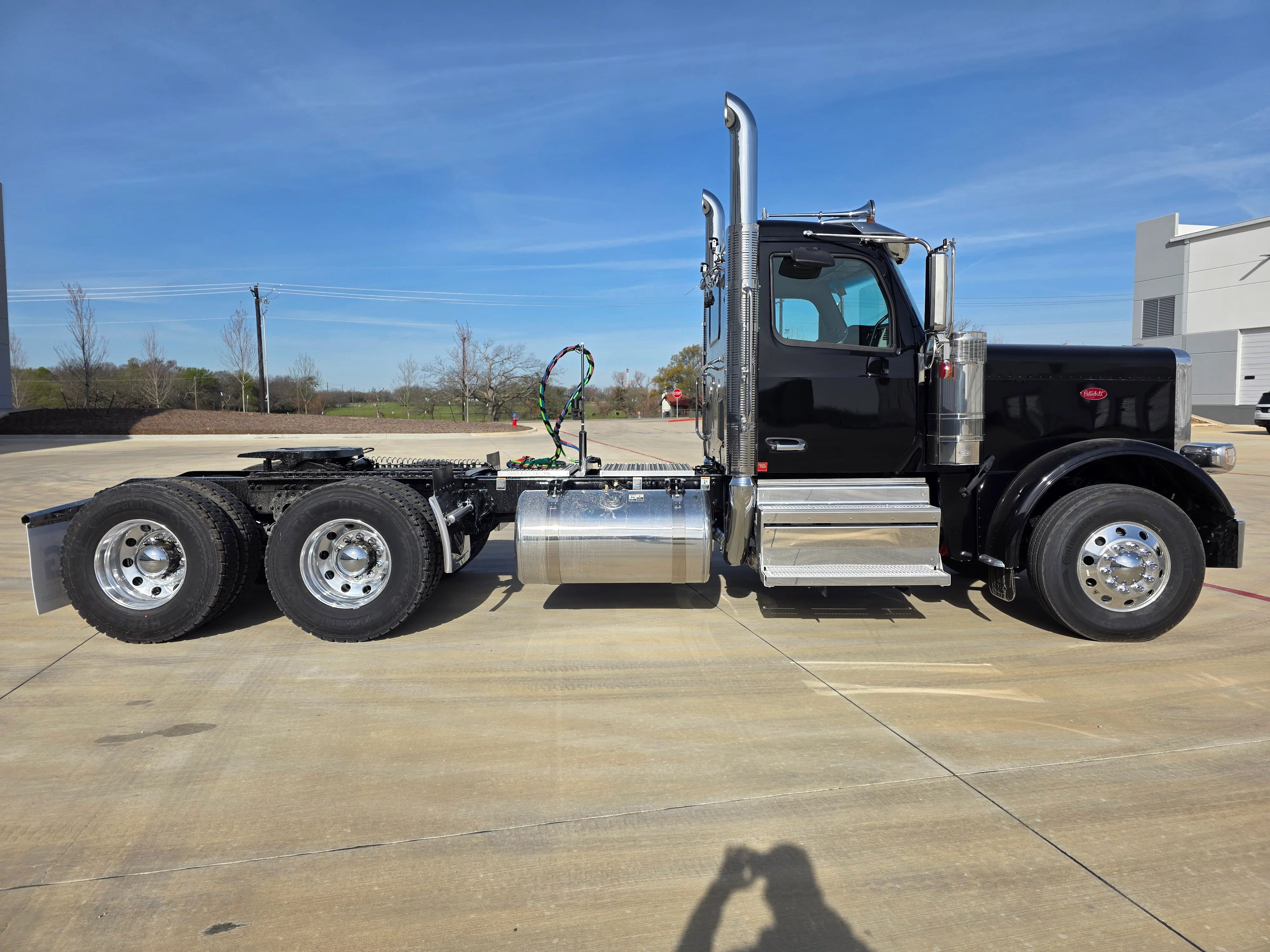 2027 Peterbilt 589 in Evansville, IN — photo 6
