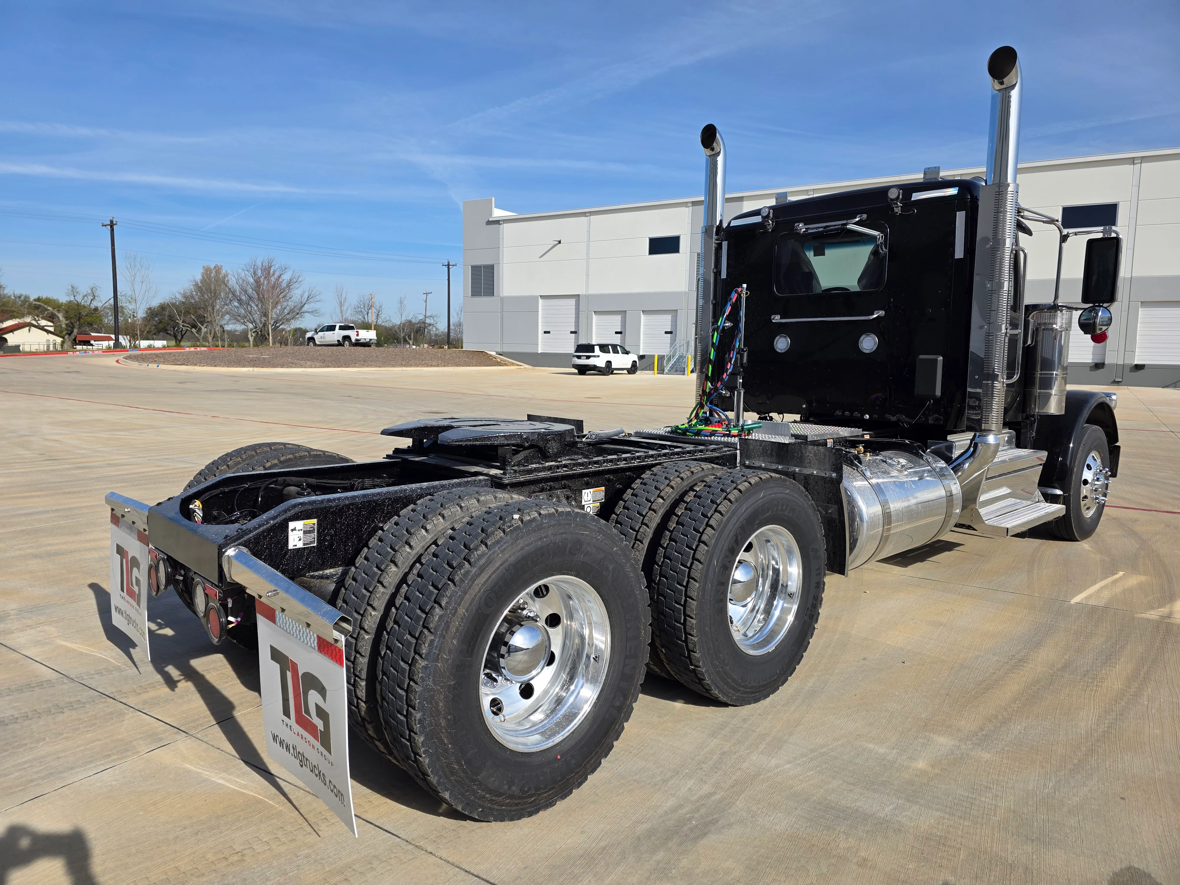 2027 Peterbilt 589 in Evansville, IN — photo 5