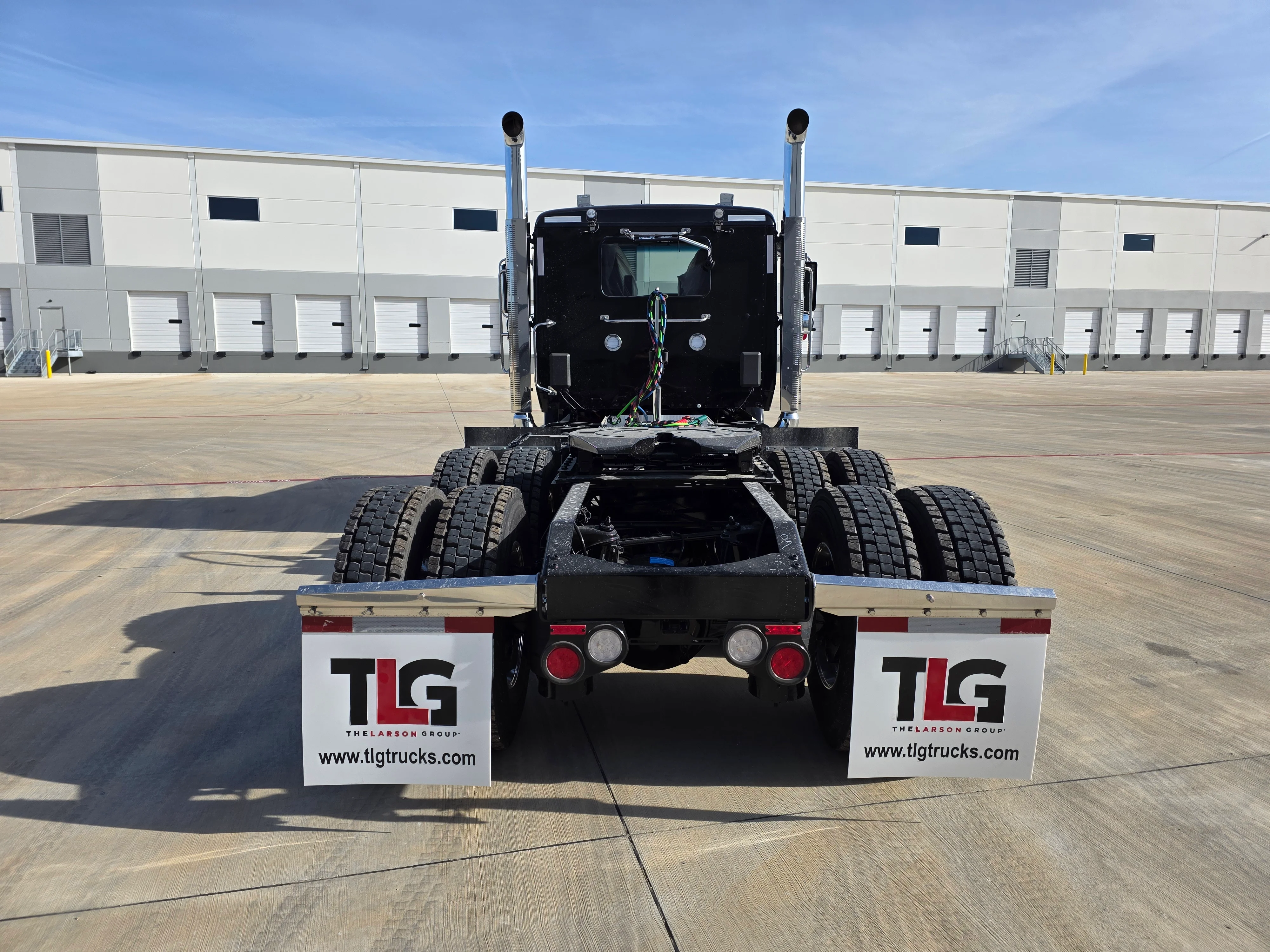 2027 Peterbilt 589 in Evansville, IN — photo 4