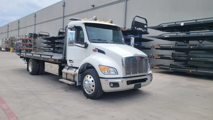 2025 Peterbilt 536 in Houston, TX — photo 6