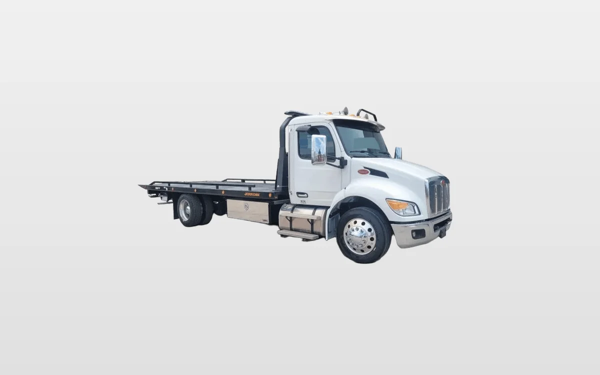 2025 Peterbilt 536 - image 1