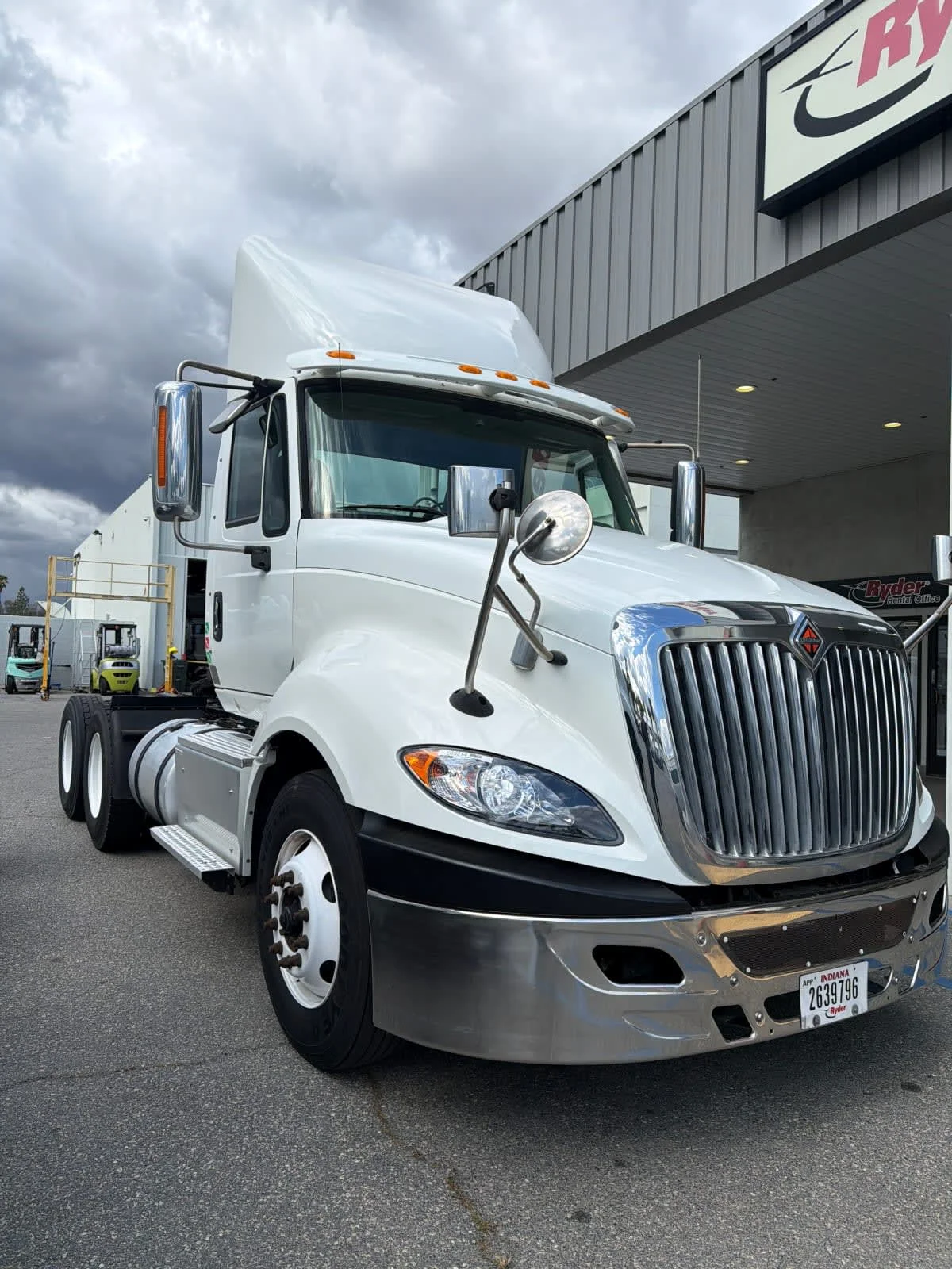 2017 International ProStar - image 3