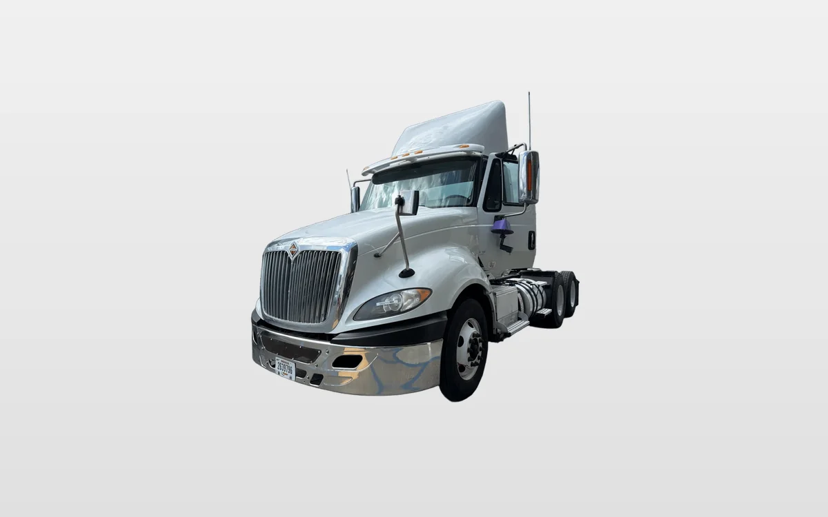 2017 International ProStar - image 1