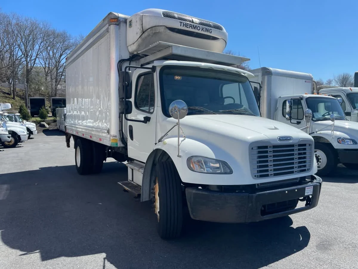 2018 Freightliner M2 106 in Norwood, MA — photo 3