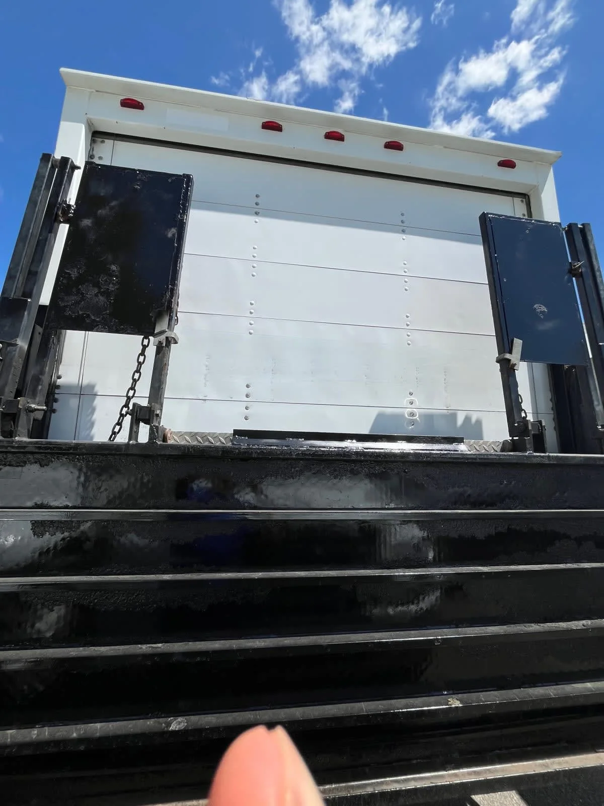 2014 Isuzu NQR in Ashland, VA — photo 5