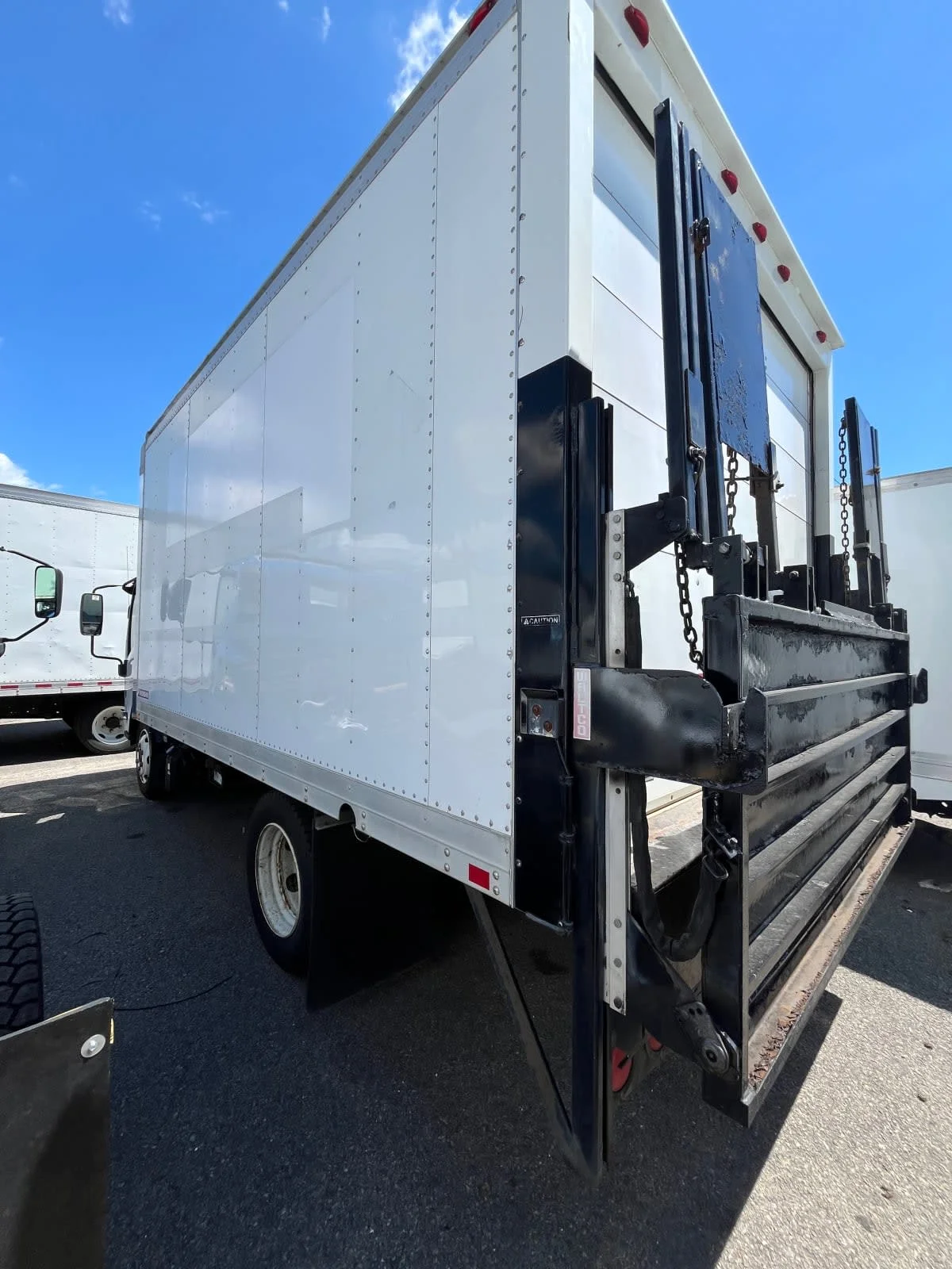 2014 Isuzu NQR - image 6