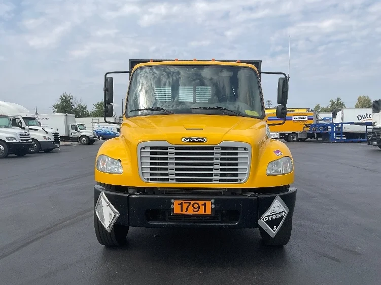 2020 Freightliner M2 106 in Reading, PA — photo 2