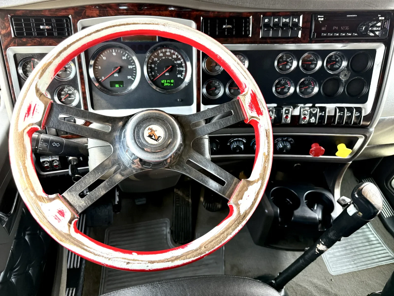 2016 Kenworth W900 in New Lenox, IL — photo 16