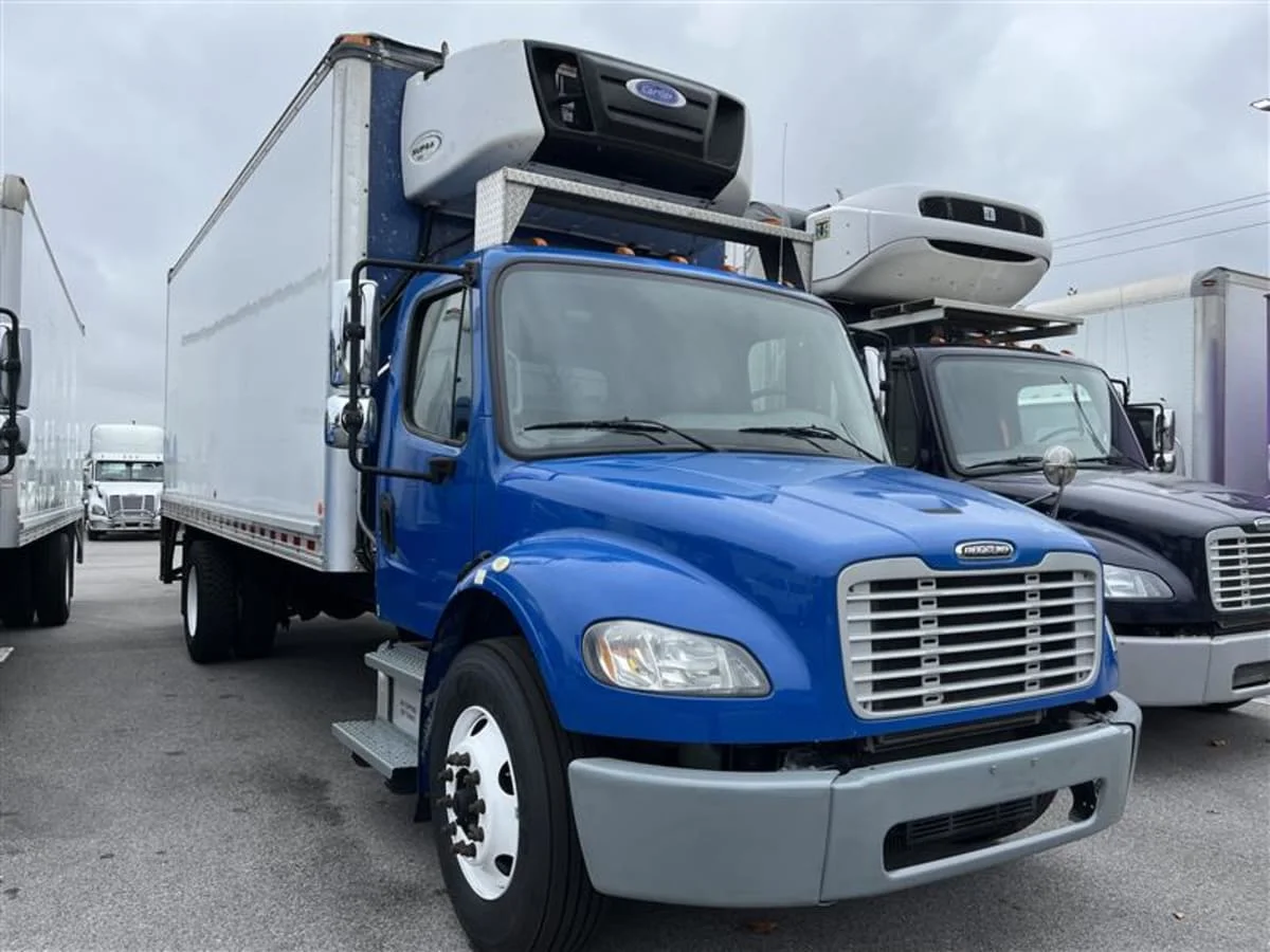2018 Freightliner M2 106 in Beltsville, MD — photo 3