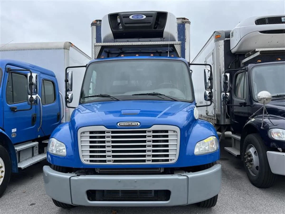2018 Freightliner M2 106 in Beltsville, MD — photo 2