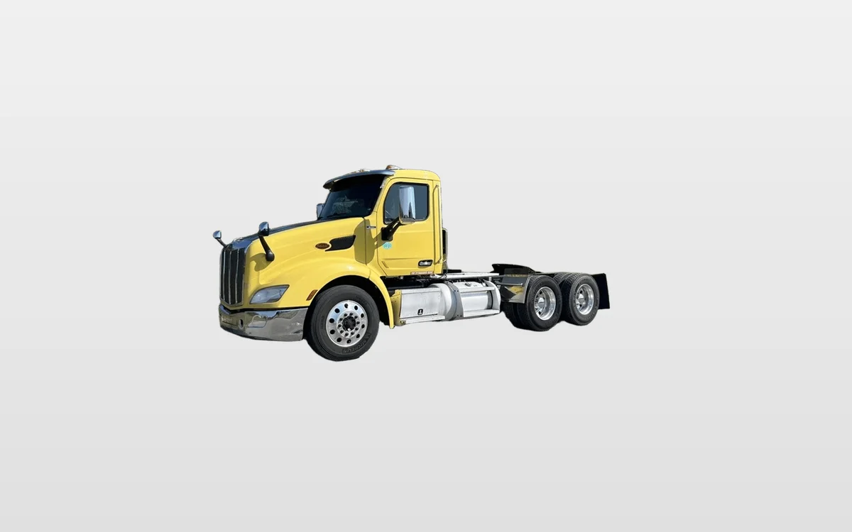 2020 Peterbilt 579 - image 1