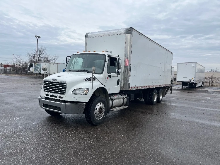 2020 Freightliner M2 106 - image 3