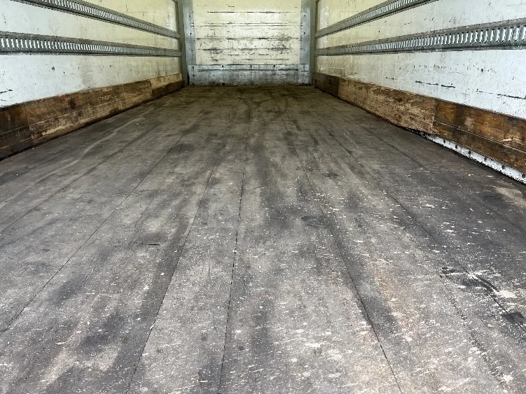 2020 Freightliner M2 106 in Lansing, MI — photo 10