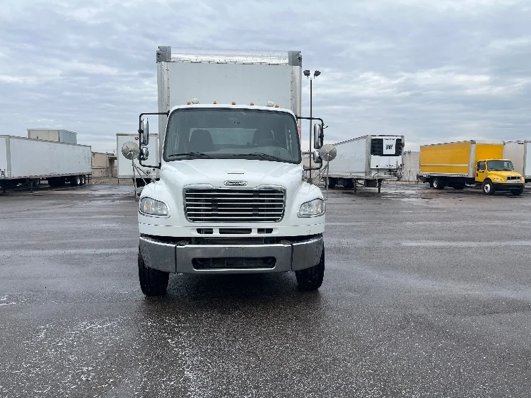 2020 Freightliner M2 106 in Lansing, MI — photo 2