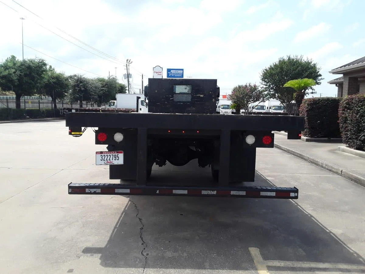 2018 Freightliner M2 106 - image 5