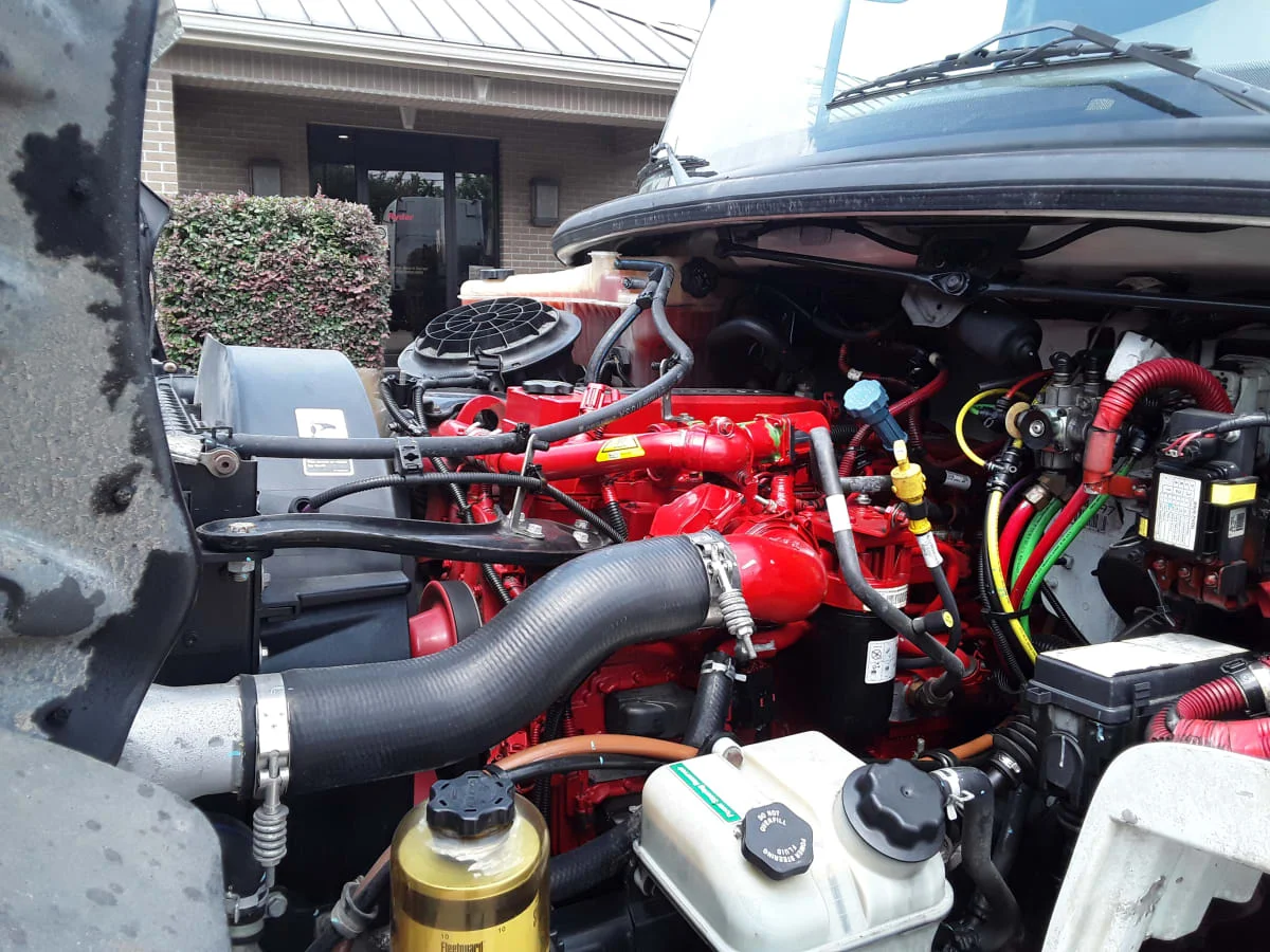 2018 Freightliner M2 106 - image 9