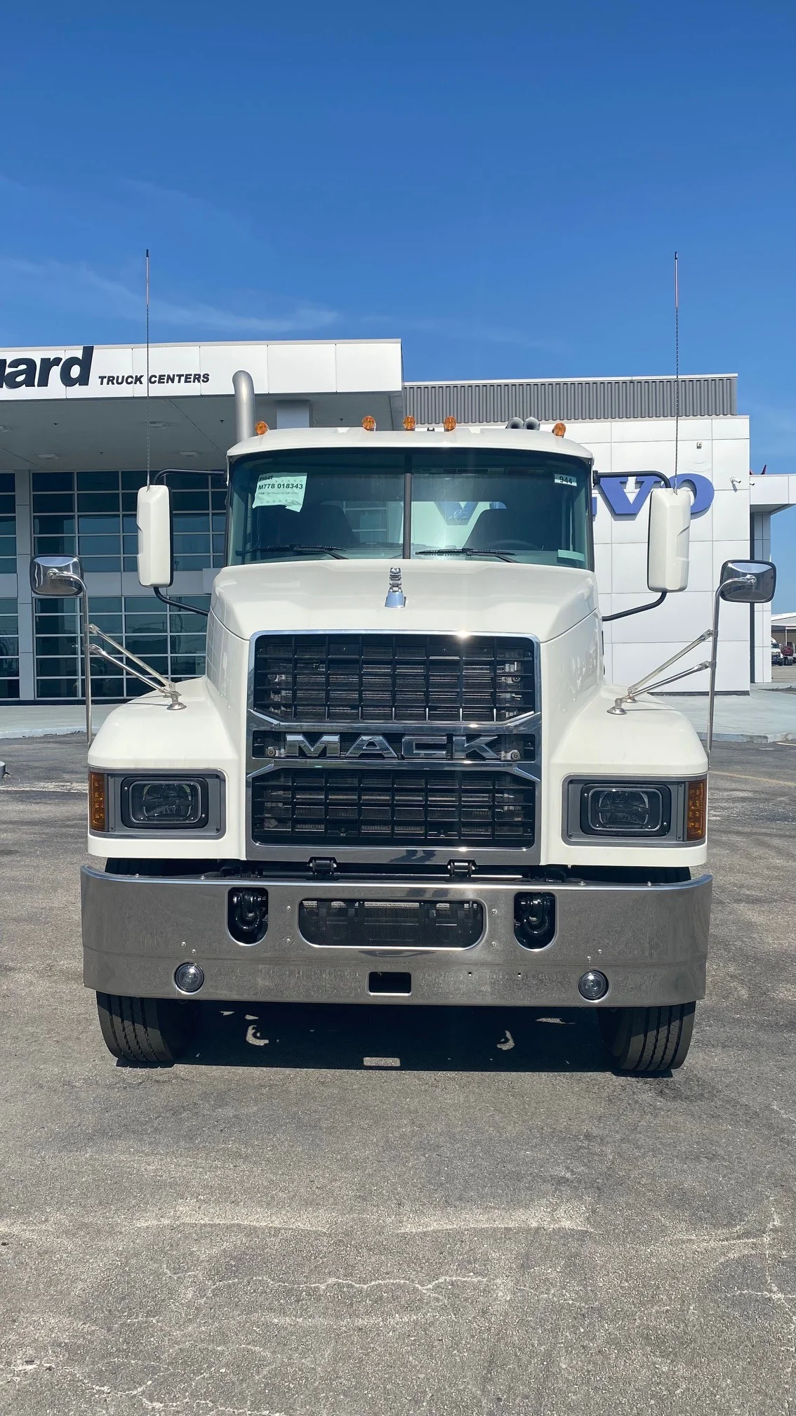 2026 Mack Pinnacle in Austin, TX — photo 8
