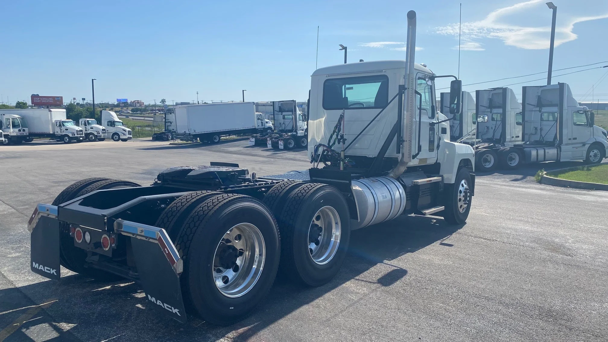 2026 Mack Pinnacle in Austin, TX — photo 5