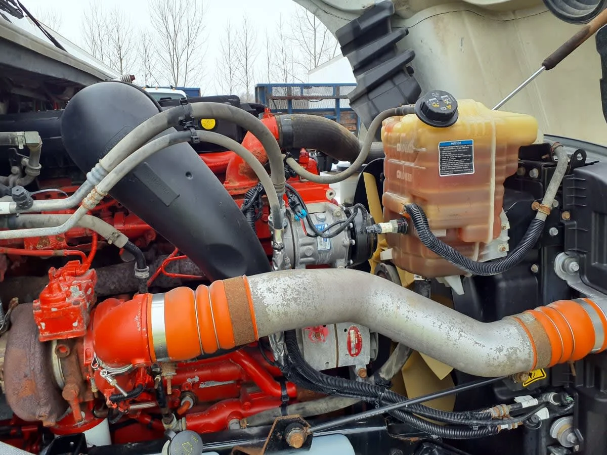 2019 International LT in Wayland, MI — photo 11