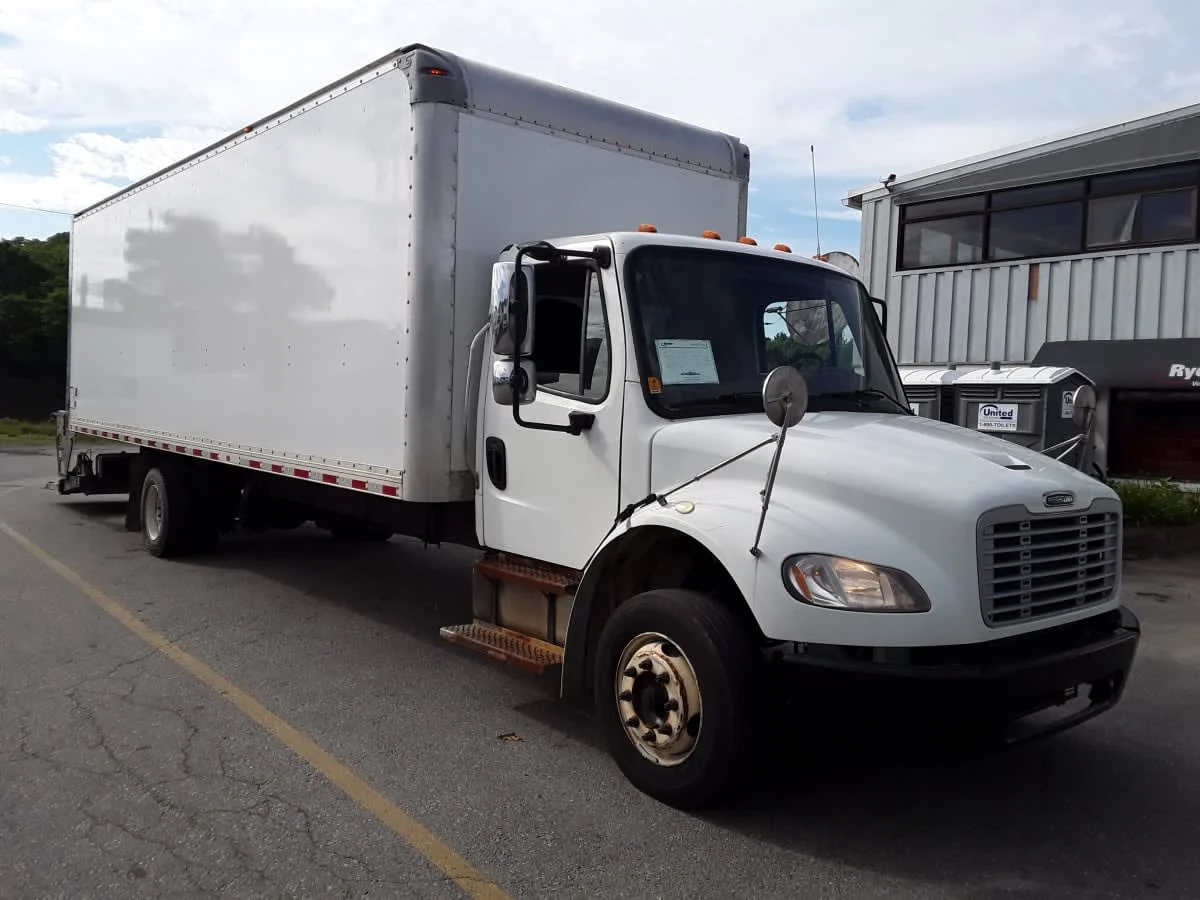 2018 Freightliner M2 106 in Salisbury, MA — photo 3