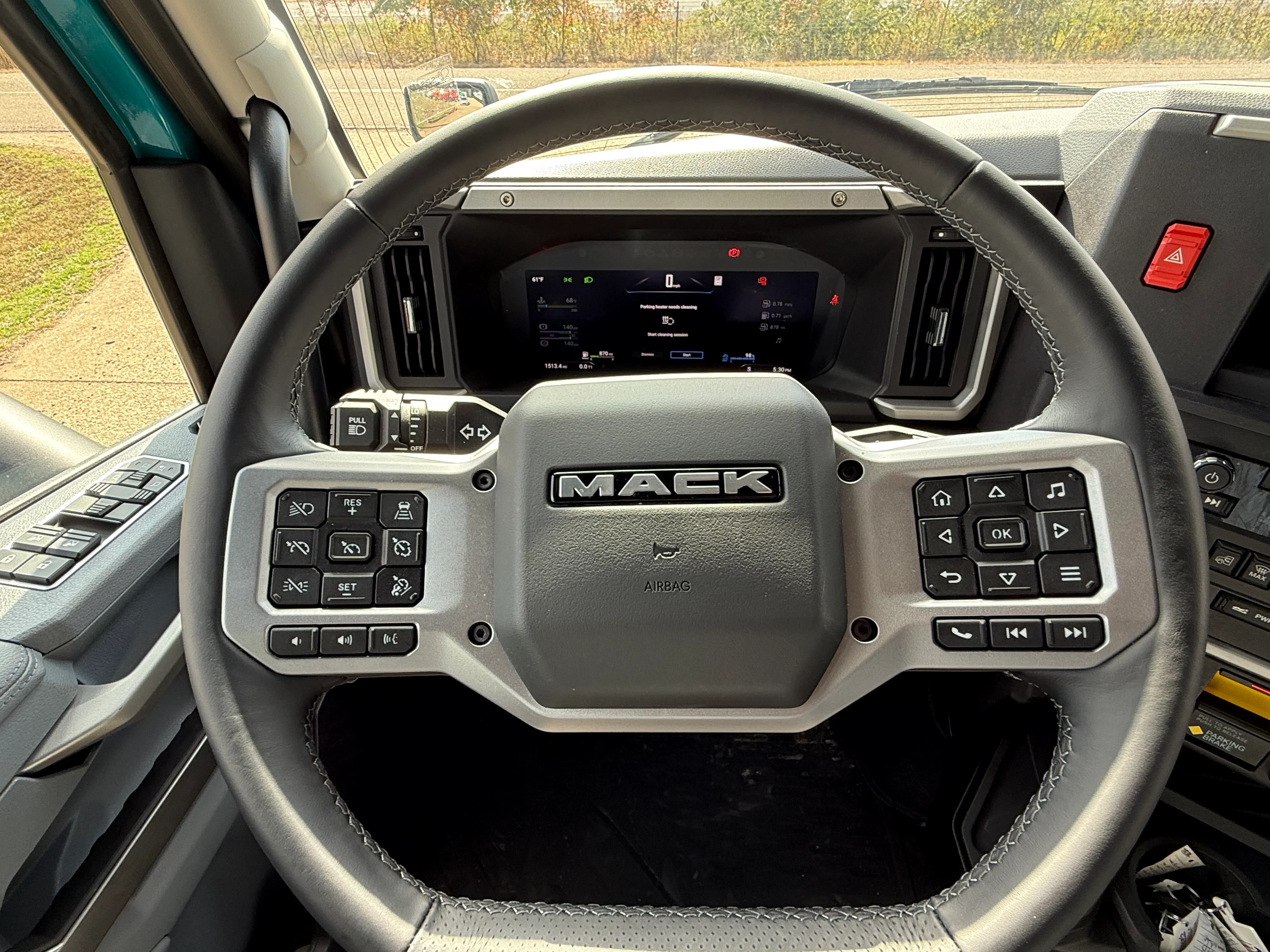 2026 Mack Pinnacle in Pottsville, PA — photo 10