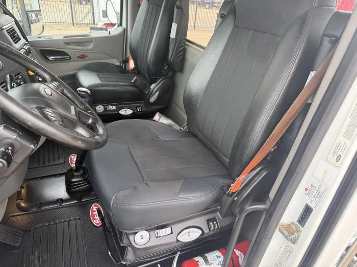 2020 Peterbilt 567 — photo 15