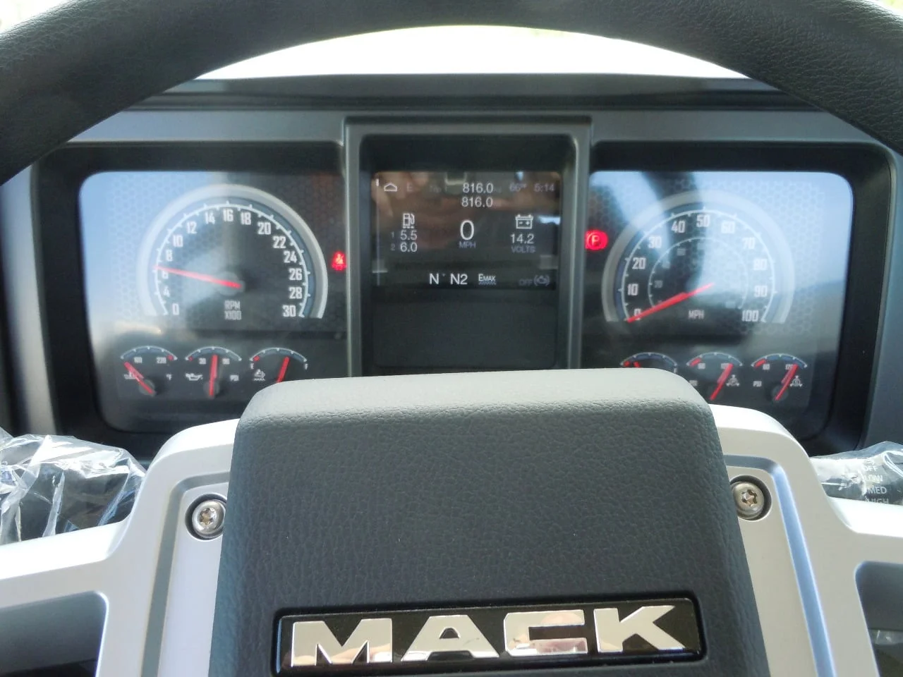 2026 Mack Anthem in Chicago Heights, IL — photo 5