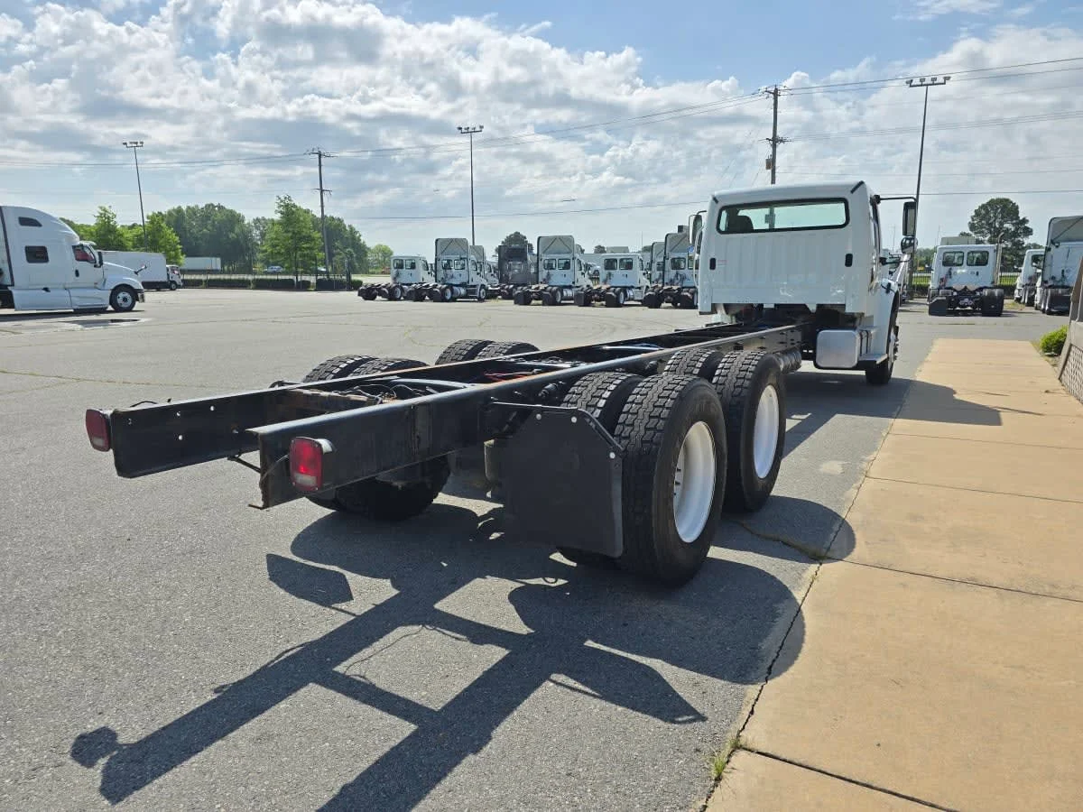 2019 Freightliner M2 106 in North Little Rock, AR — photo 4