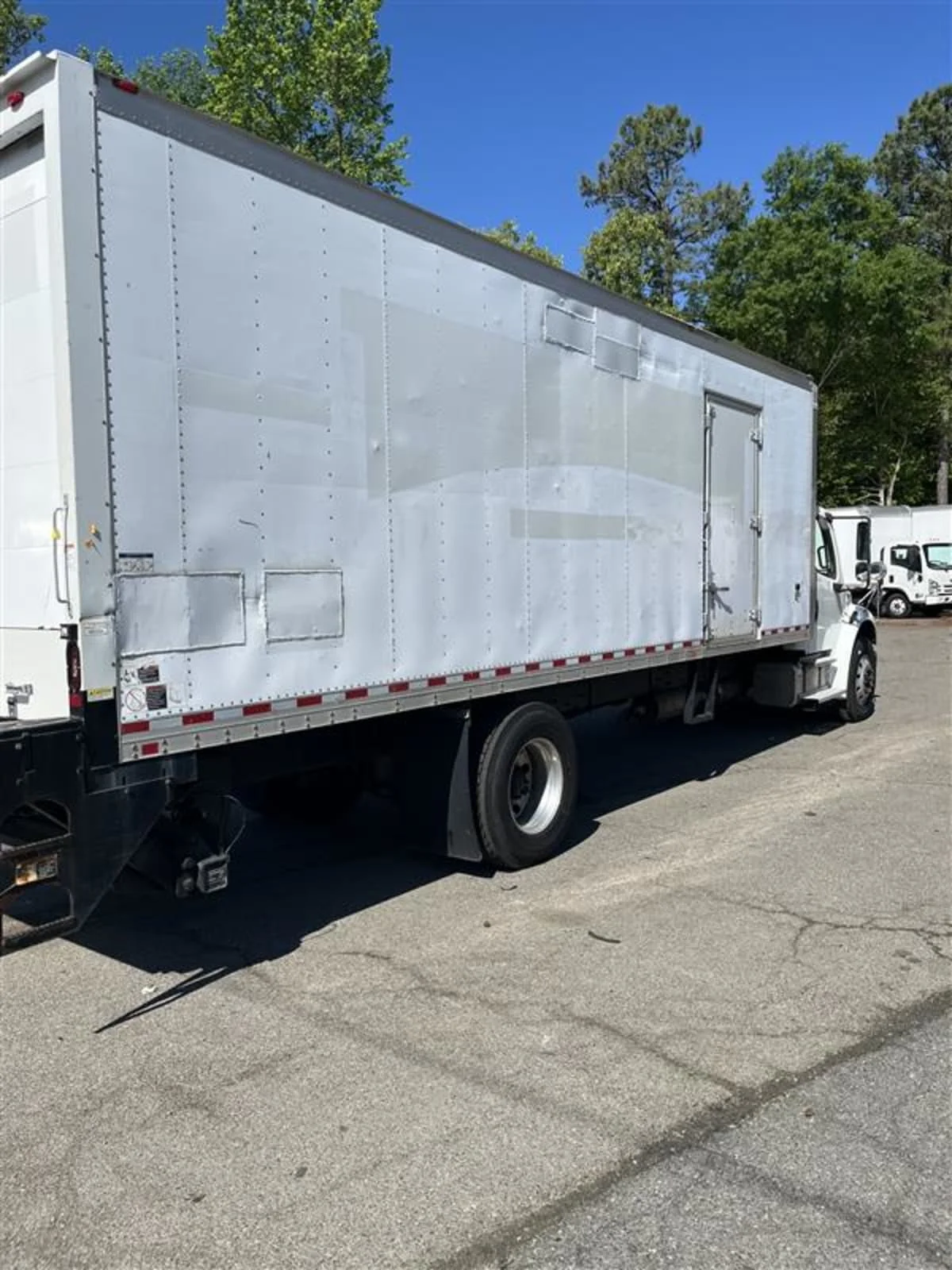 2017 Freightliner M2 106 in Ashland, VA — photo 4