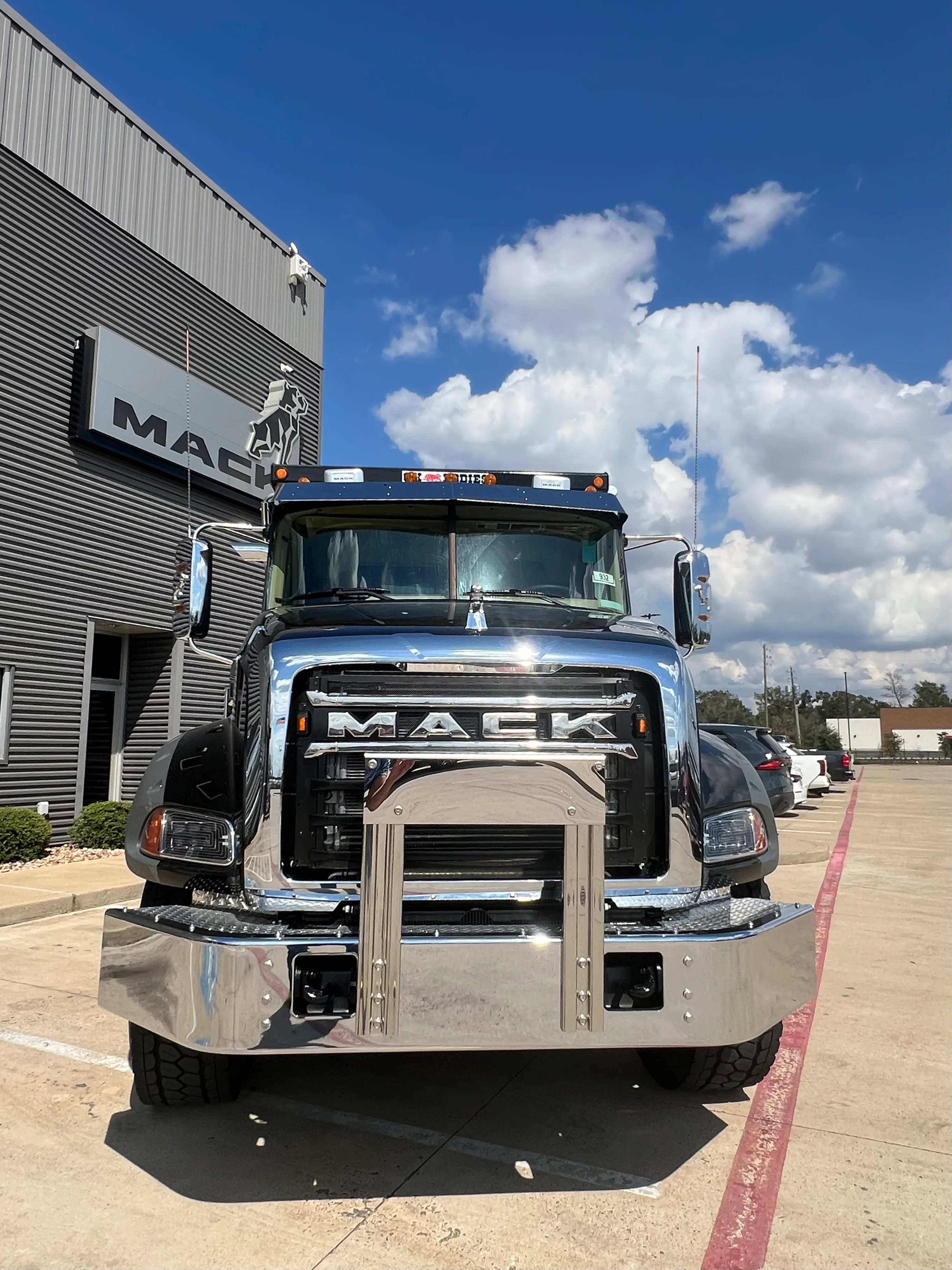 2026 Mack Granite in Houston, TX — photo 2