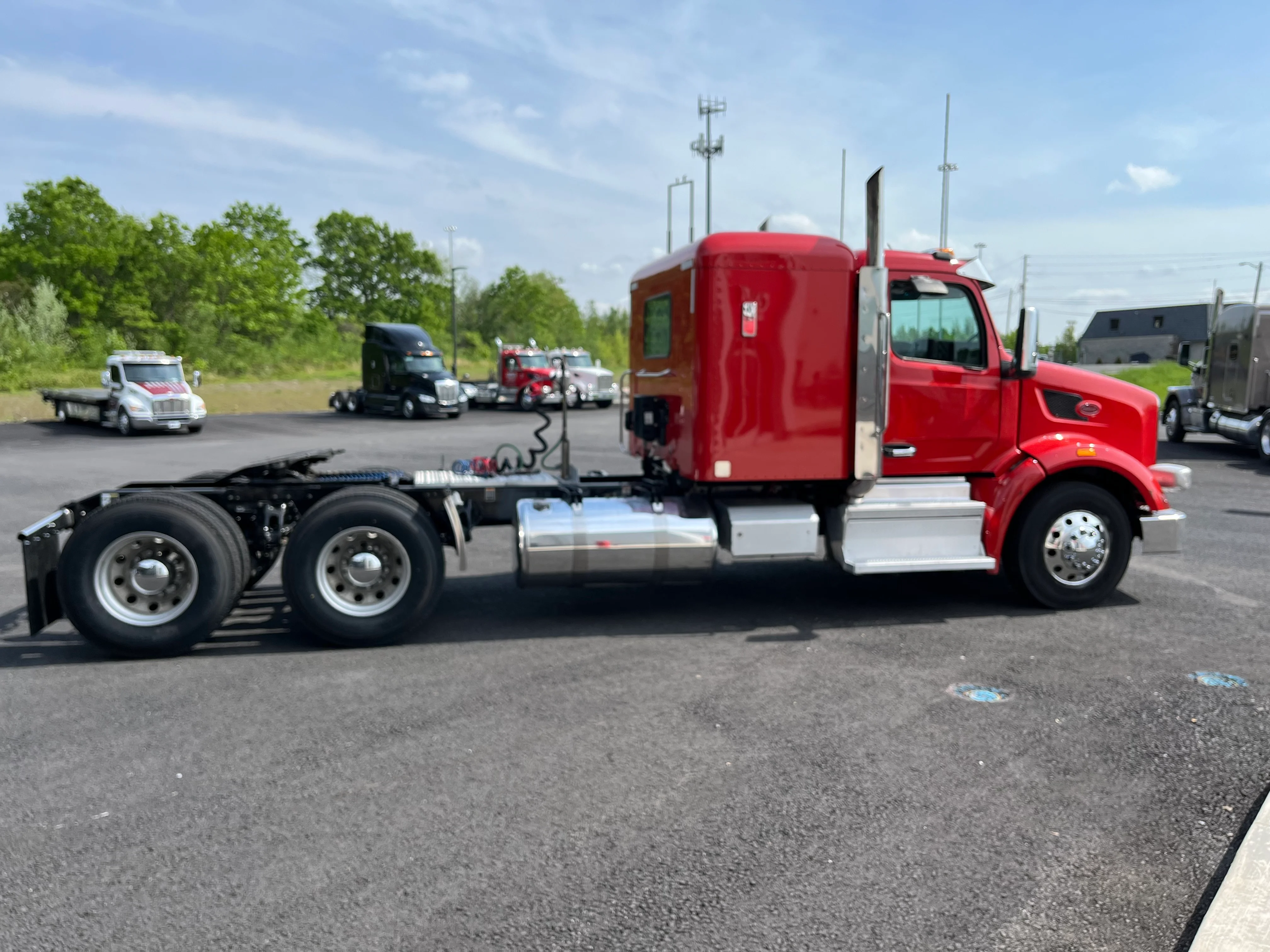 2023 Peterbilt 567 - image 6