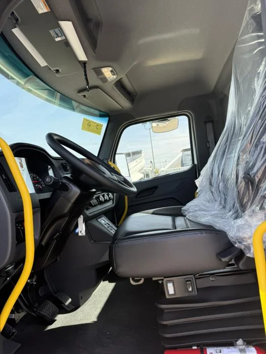 2027 Peterbilt - image 13