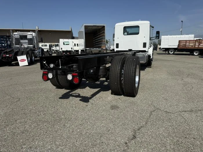 2027 Peterbilt - image 6