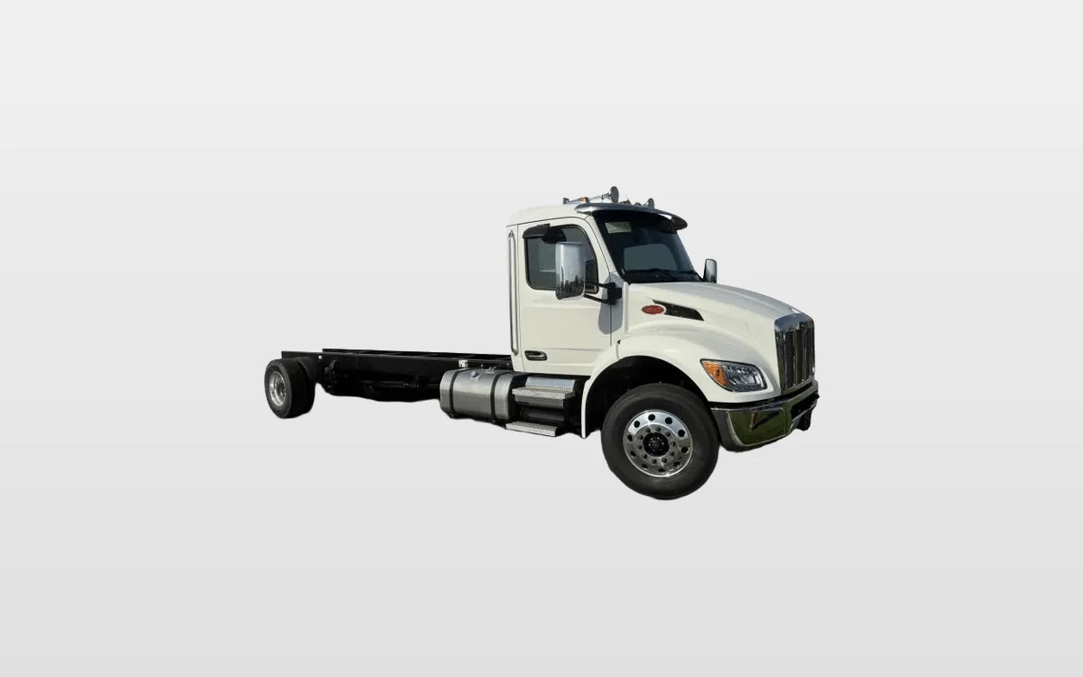 2027 Peterbilt - image 1