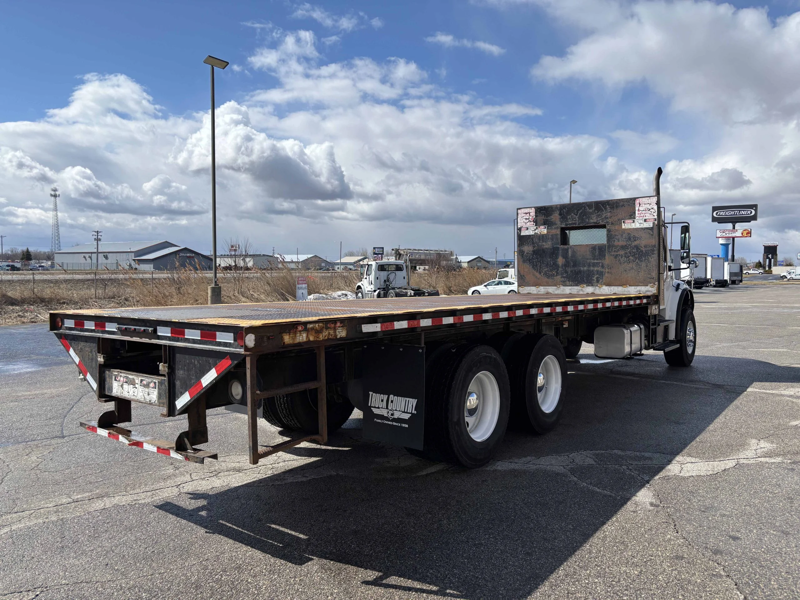 2015 Freightliner eM2 in Madison, WI — photo 6