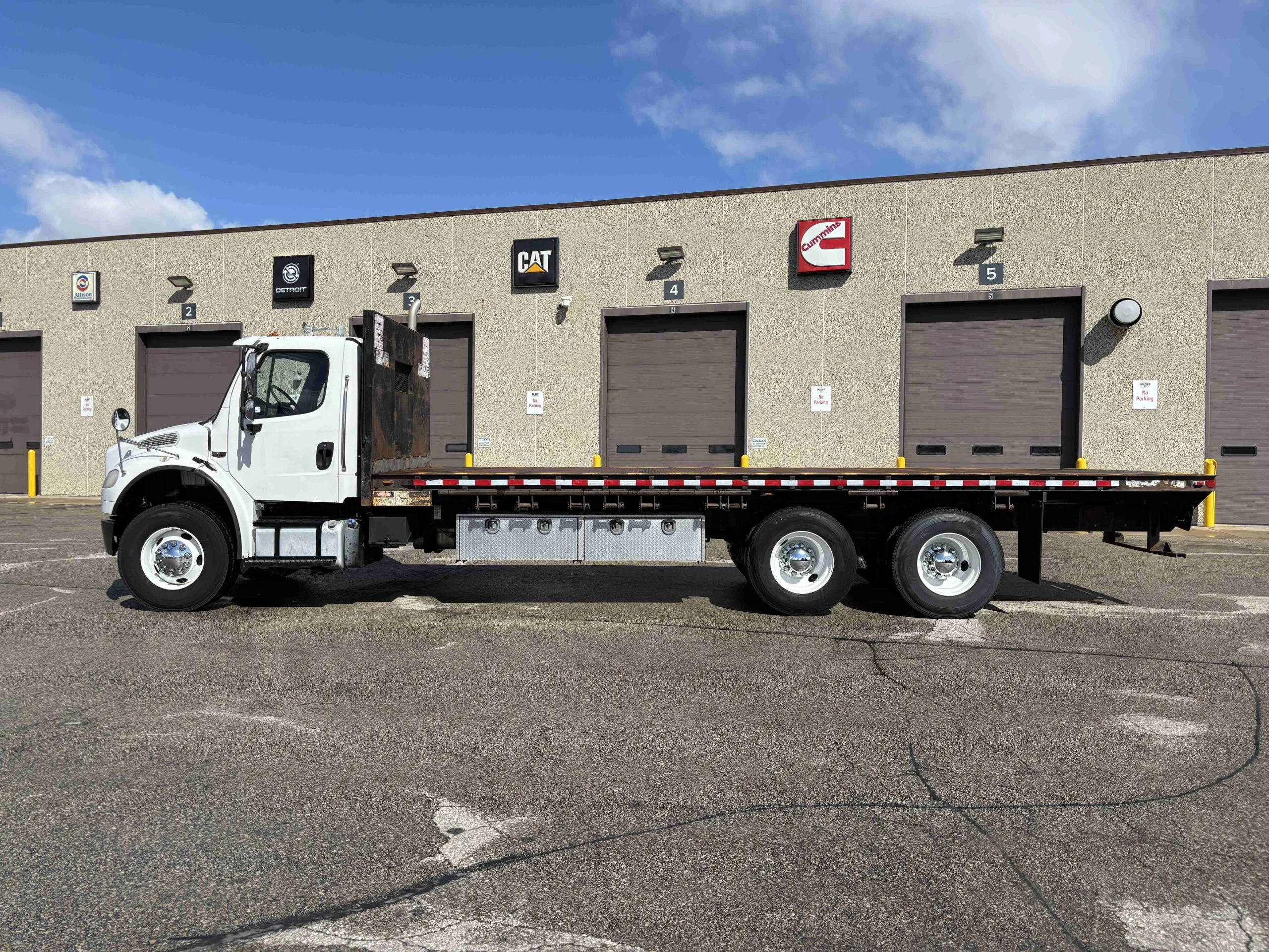 2015 Freightliner eM2 in Madison, WI — photo 5