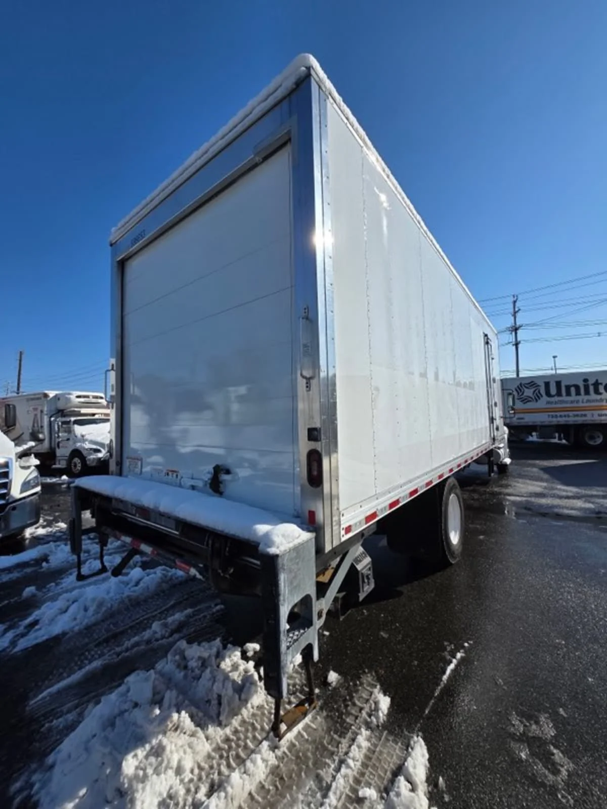 2018 International 4300 in Newark, NJ — photo 6