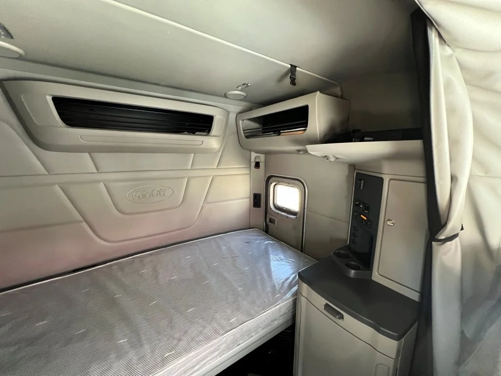 2022 Peterbilt 567 - image 12