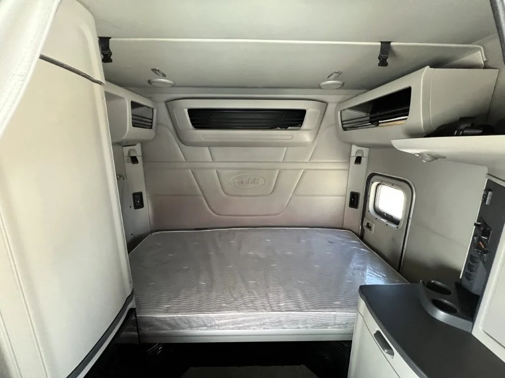 2022 Peterbilt 567 - image 11