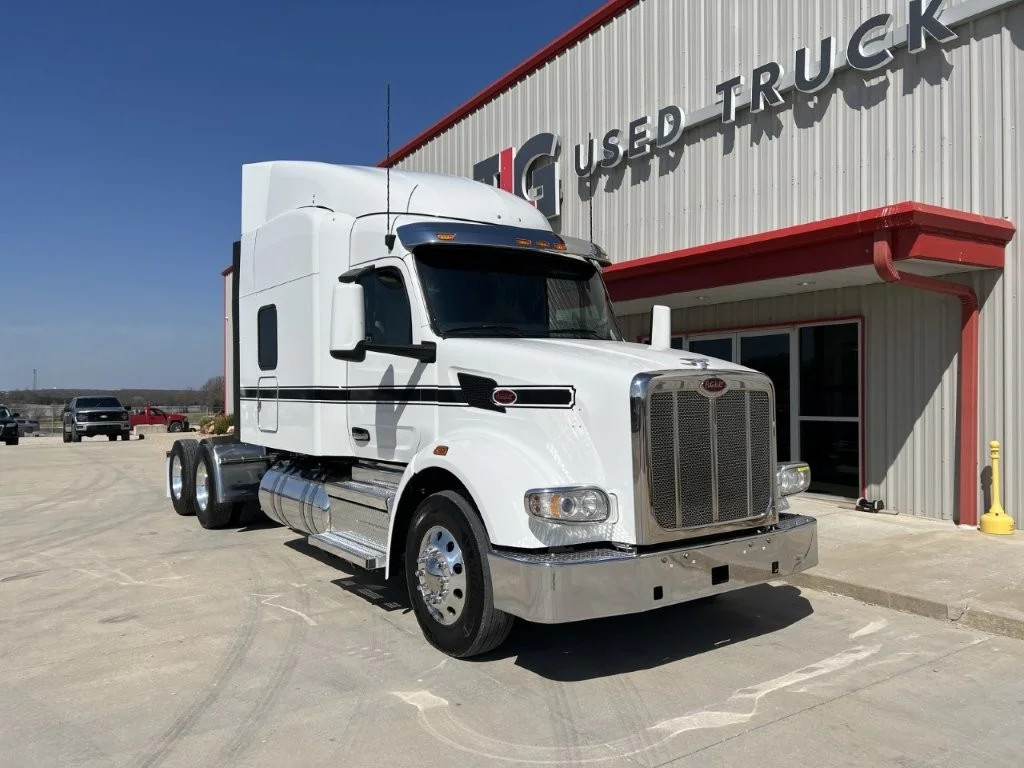 2022 Peterbilt 567 - image 2