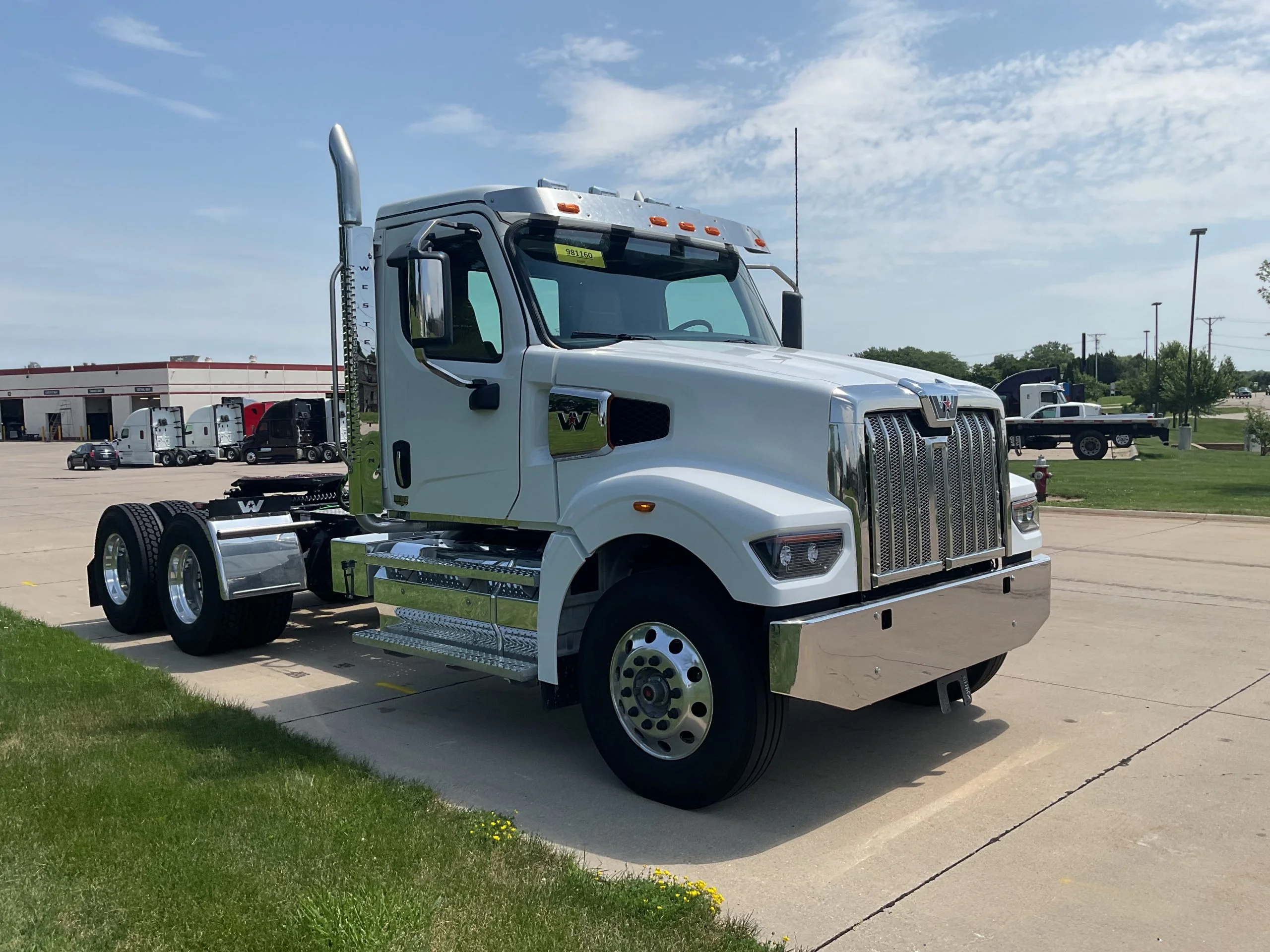 2027 Western Star in Dubuque, IA — photo 3