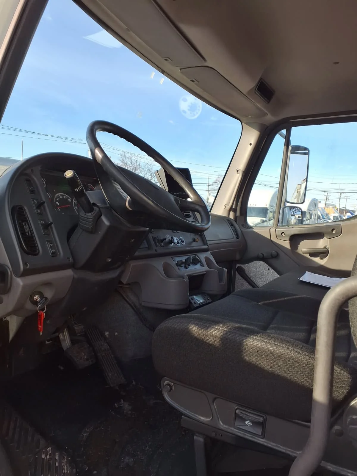 2019 Freightliner M2 112 - image 8