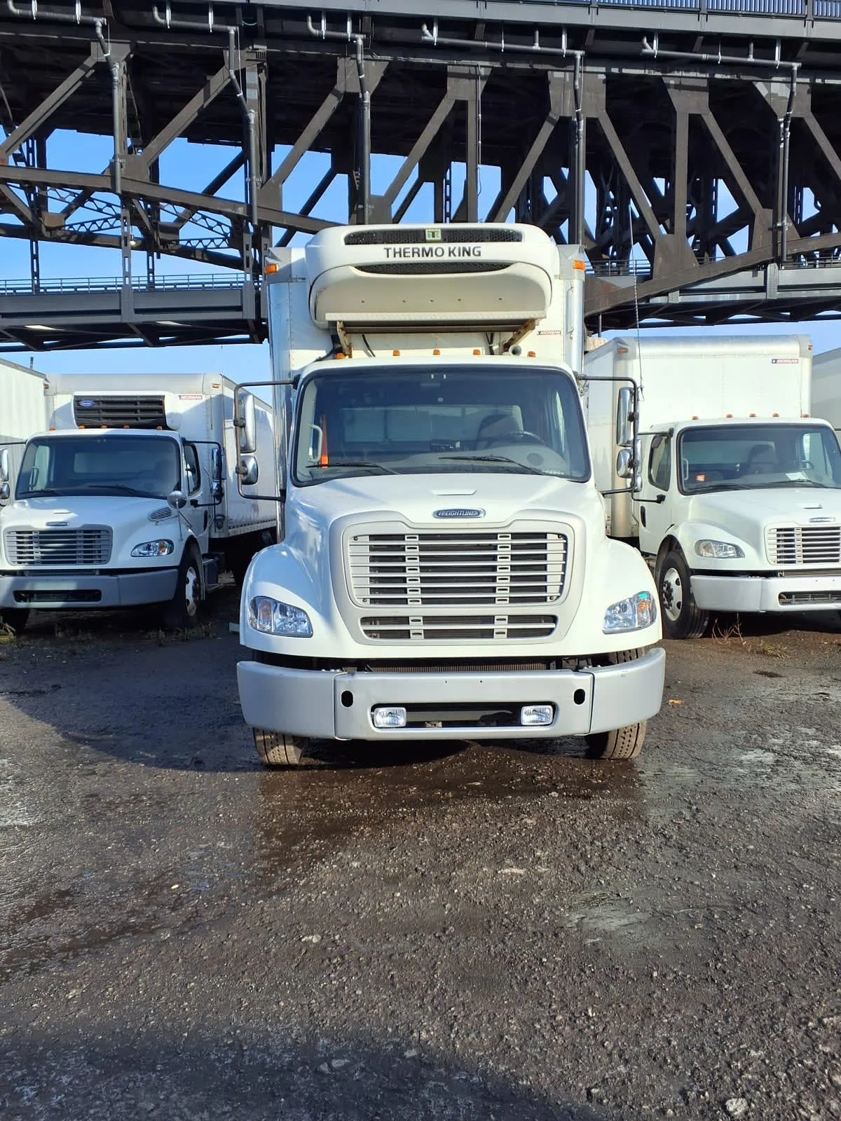 2019 Freightliner M2 112 - image 2