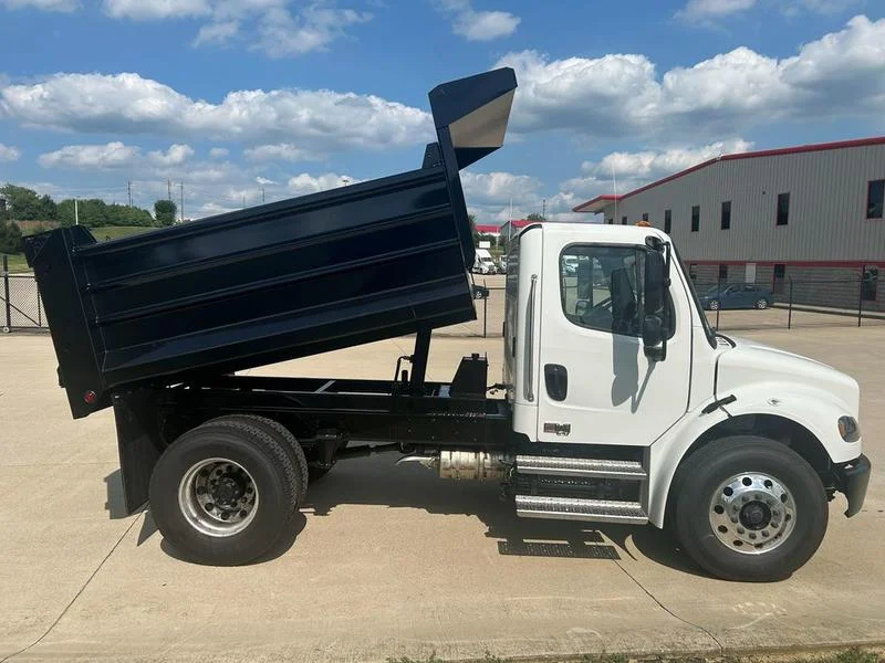 2027 Freightliner M2 106 in Walton, KY — photo 5