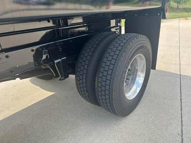2027 Freightliner M2 106 in Walton, KY — photo 11