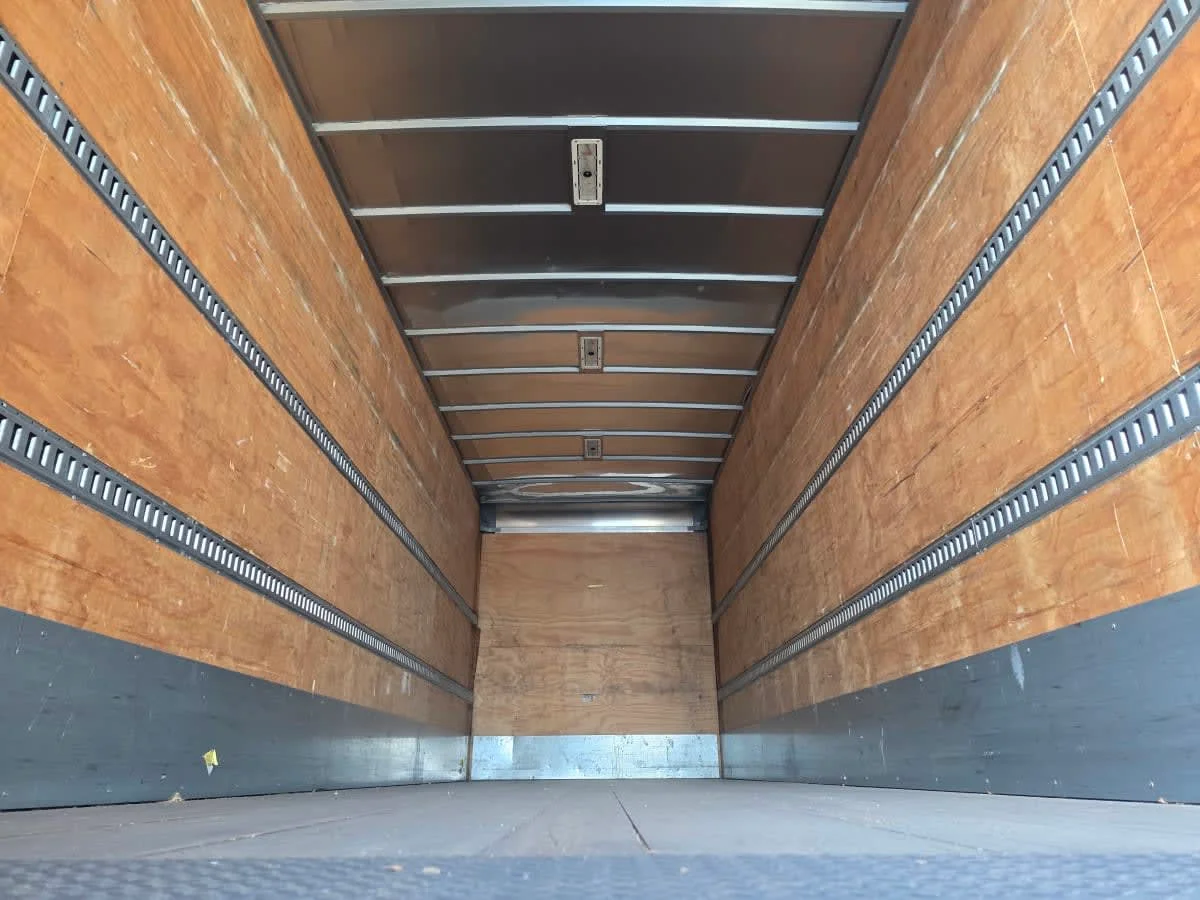 2021 Freightliner M2 106 in Tampa, FL — photo 8
