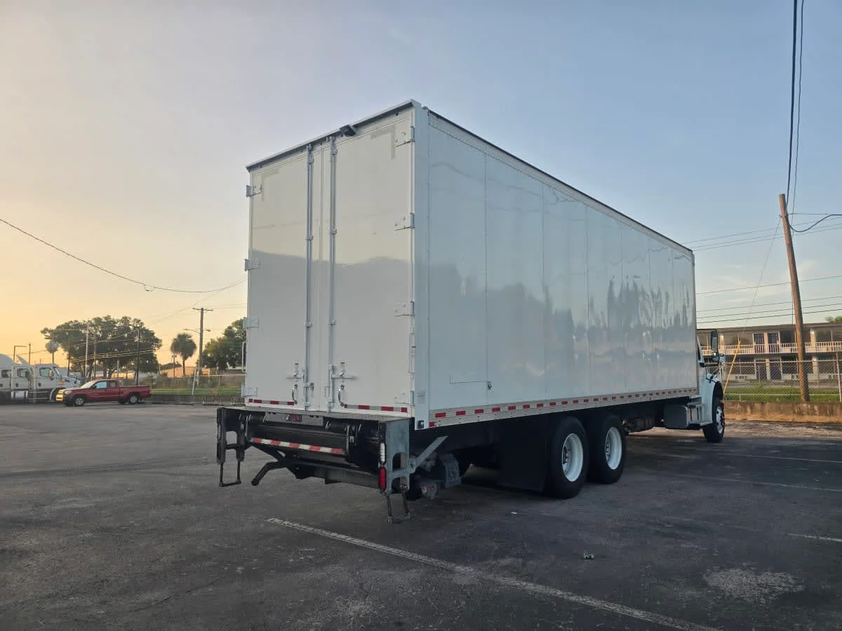 2021 Freightliner M2 106 in Tampa, FL — photo 6